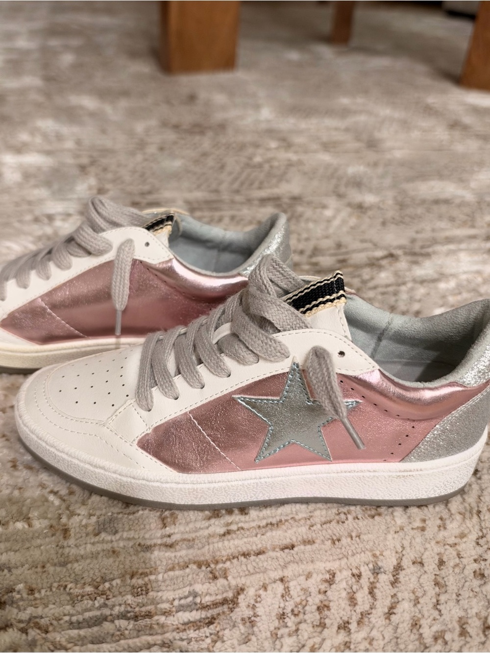 Metallic Pink Star Lace-Up Sneakers